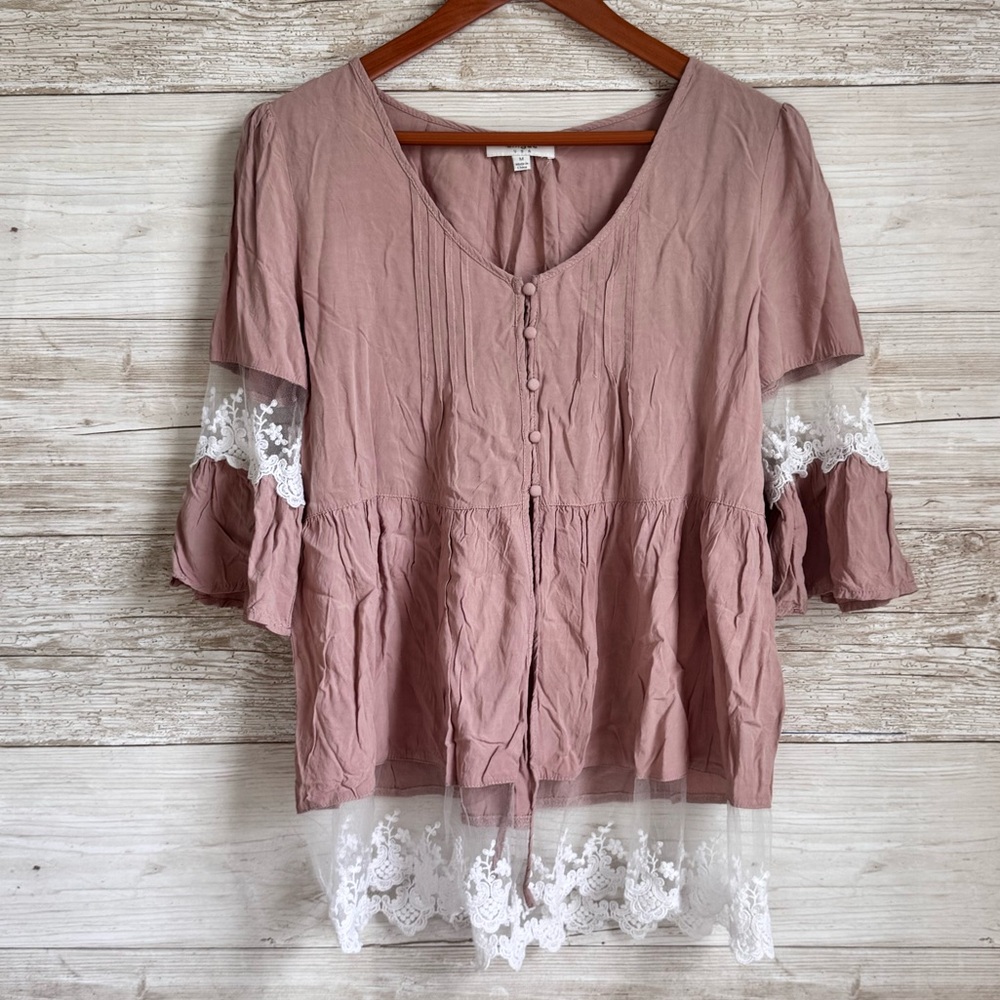 Umgee Half Button up Lace Trim Overshirt Size Medium